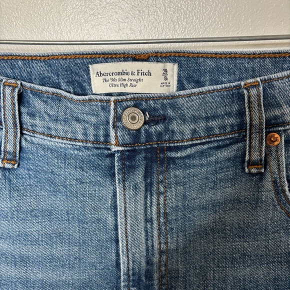 Abercrombie & Fitch ‘90s Slim Straight Ultra High Rise Jean 8S Short Petite Blue - Picture 3 of 7